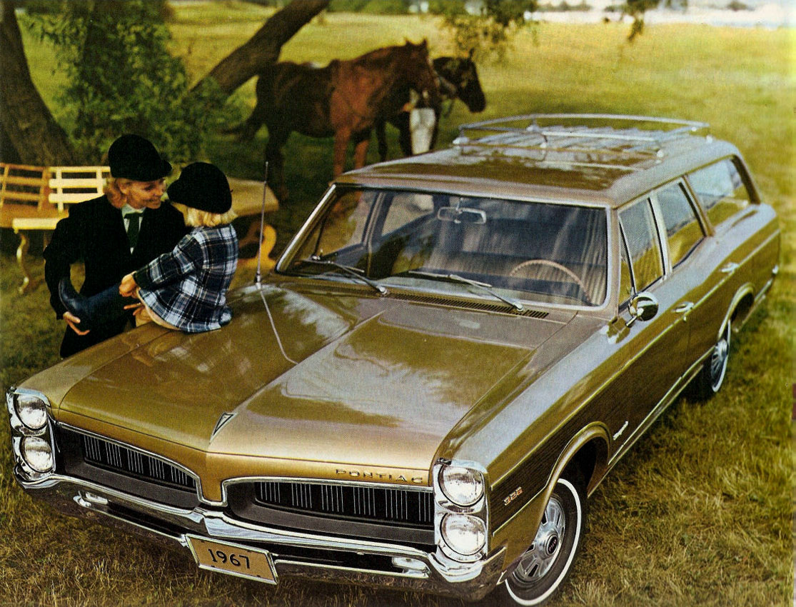 1967 Pontiac stationwagon